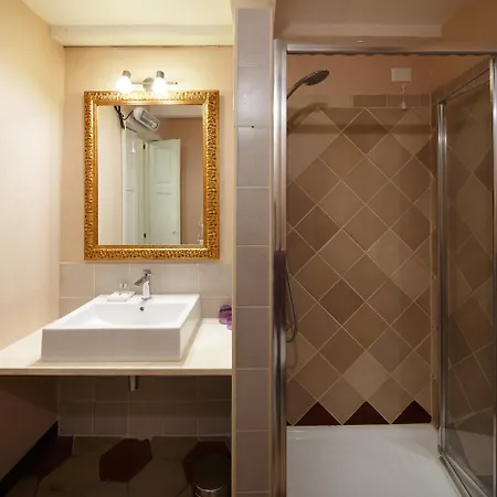 بيت ضيافة Relais Santa Croce كالياري