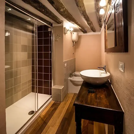 Relais Santa Croce 4*
