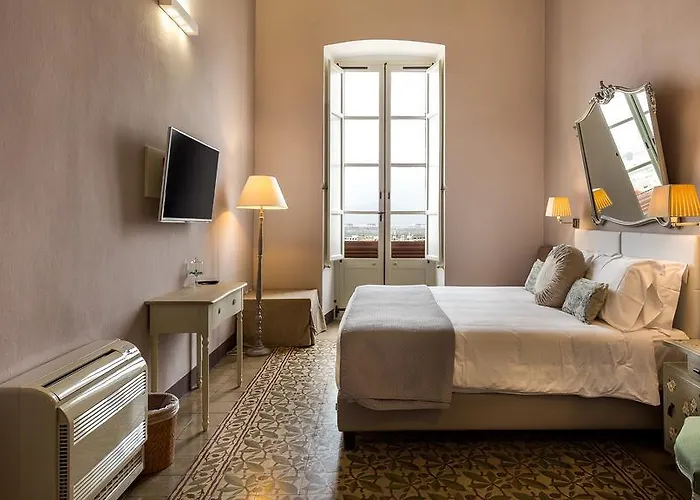 Relais Santa Croce Гостевой дом Кальяри