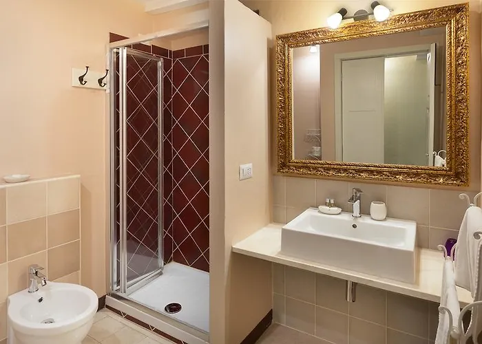 Relais Santa Croce Гостевой дом Кальяри