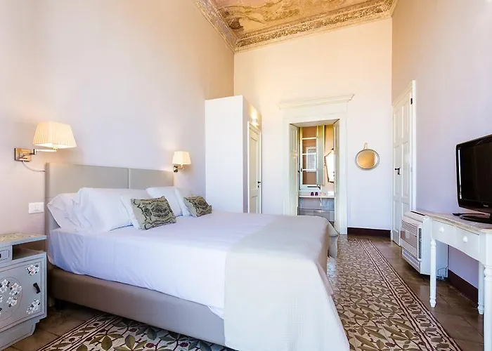 Relais Santa Croce 3*